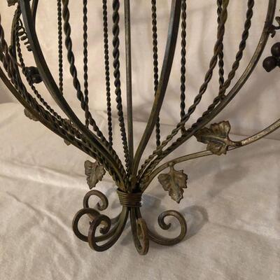 Floral Art & Metal Grape Wall Basket (LR-KM)