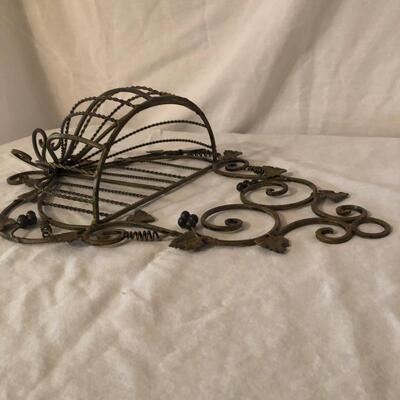 Floral Art & Metal Grape Wall Basket (LR-KM)