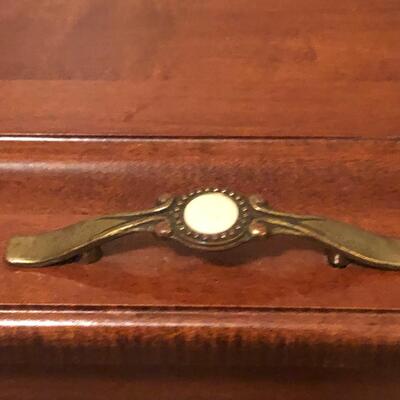 Small Wooden Hope Chest w Hinged Top  (MB-KM)