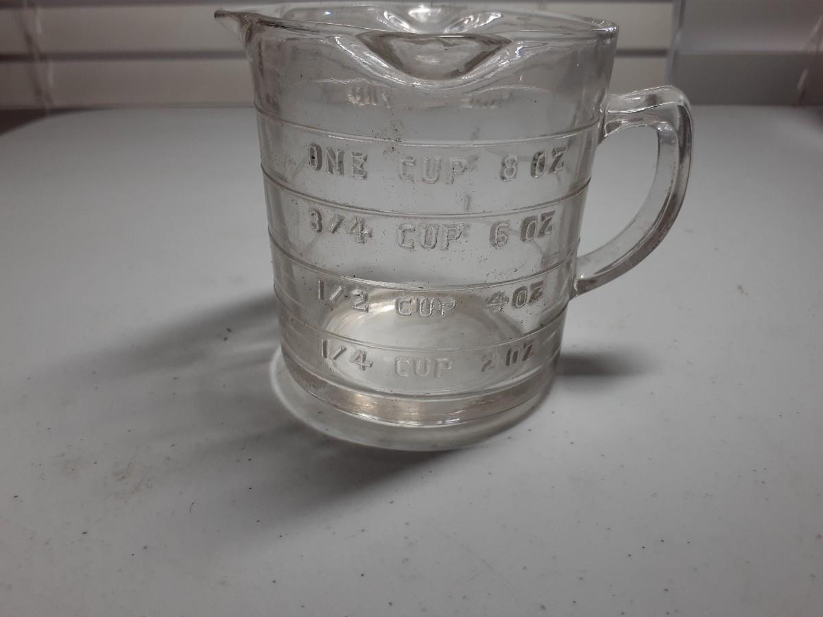 Vintage Glass Measuring Cup 3400