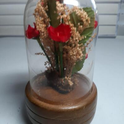 Vintage 6in tall music box with flowers