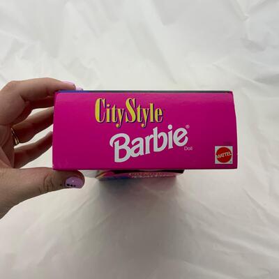 -76- City Style Barbie (1996)