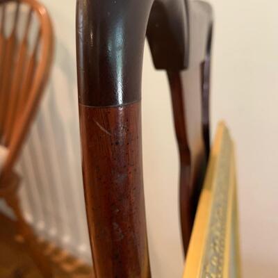 Queen Anne Style Splat Back Chair w/ Framed Biltmore Print & Natural Decor (LR-HS)