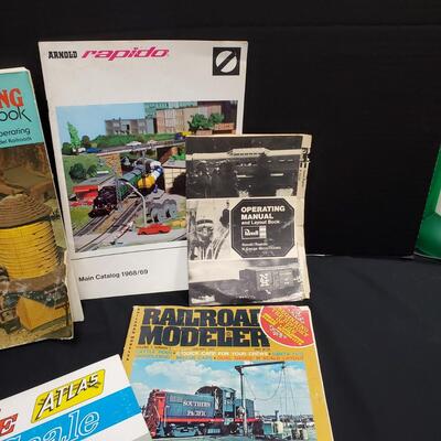 Model Railroading Books and Mining Workcar HO scale, in box
