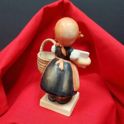 Hummel - Girl with Basket & Letter