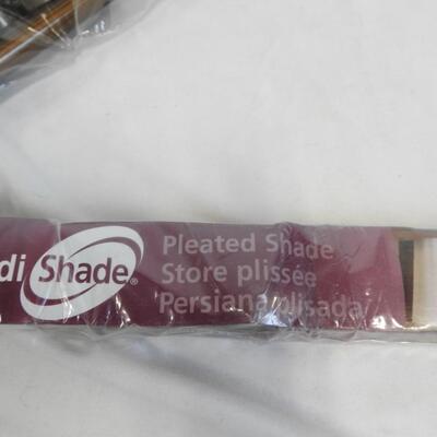Curtain Rod, Redi Shade Window Shade, Wall Border;