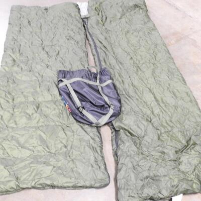 Sleepingo Sleeping Bags W/Bag: 2 Single, Zip Together for 2 People, Green/Grey