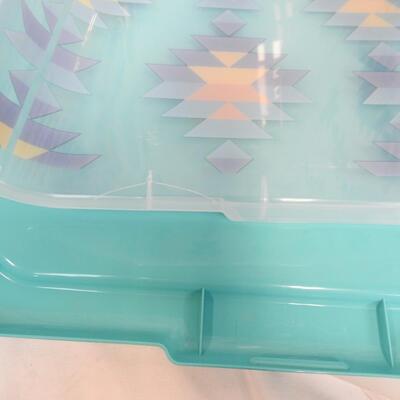 Mainstays 14.5 gal Plastic Storage Totes w/Lids, Totes Have Damage, See Pictures