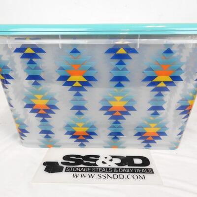 Mainstays 14.5 gal Plastic Storage Totes w/Lids, Totes Have Damage, See Pictures
