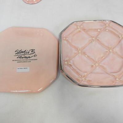 Studio B Quilted Pink China Set: 7 Mugs, 3 Plates, Used, Great Condition