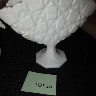 Milk Glass Swan & Vase