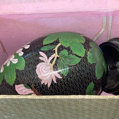 AA  CONTEMPORARY CLOISONNE EGG FLOWERS & LEAVES BLACK BACKGROUND FITTED BASE