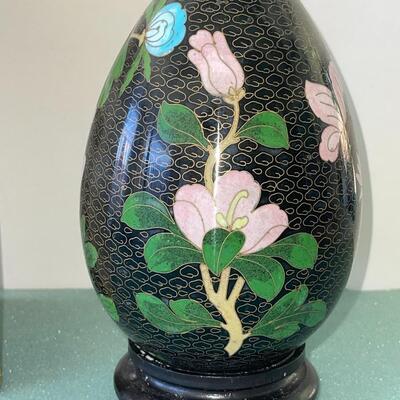 AA  CONTEMPORARY CLOISONNE EGG FLOWERS & LEAVES BLACK BACKGROUND FITTED BASE