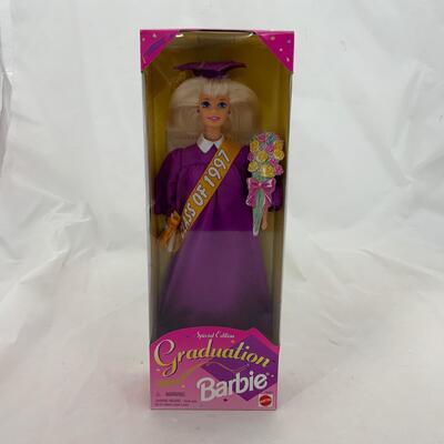 -103- Graduation Barbie | Class of 1997