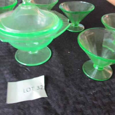 Vaseline/Uranium Glassware.