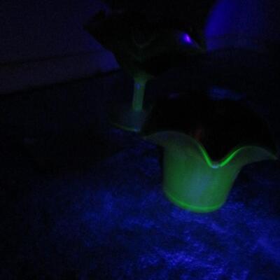 Vaseline Tulip/ Fenton Carnival