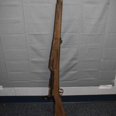 Light brown wood crack n' barrel