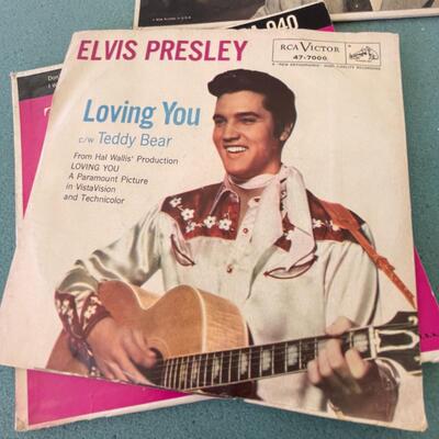 AA  VINTAGE ELVIS LOVING YOU/TEDDY BEAR IN SLEEVE 2 EPAs