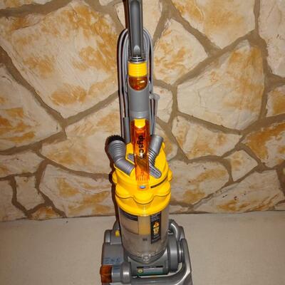 LOT 631. DYSON VACUUM. DC 14 ALL FLOORS