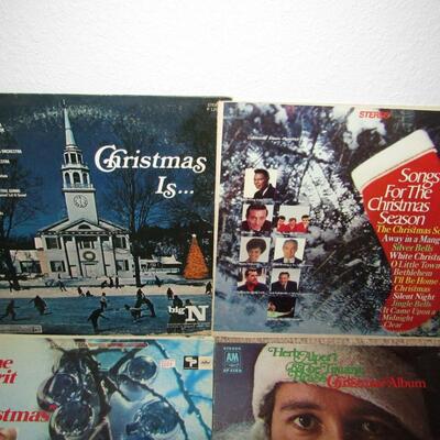 LOT 58  CHRISTMAS VINYL RECORD ALBUMS