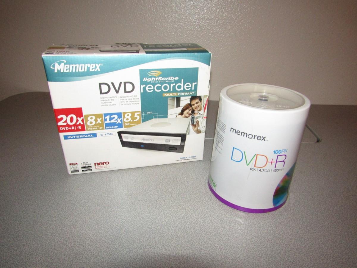 LOT 147 MEMOREX DVD RECORDER WITH BLANK DVDS