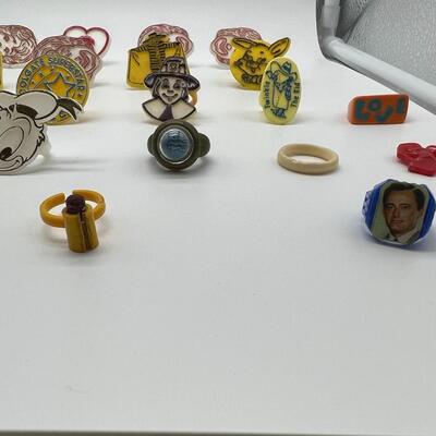 Lot of 28 Vintage Toy Gumball Prize Rings