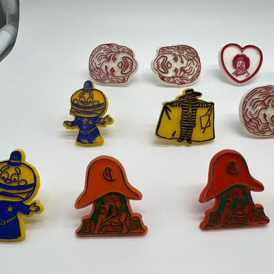 Lot of 28 Vintage Toy Gumball Prize Rings