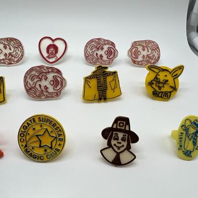 Lot of 28 Vintage Toy Gumball Prize Rings