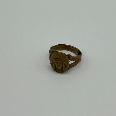 Antique Rare 1920s or 1930s Cigar Shop Native American Indian Chief Ring