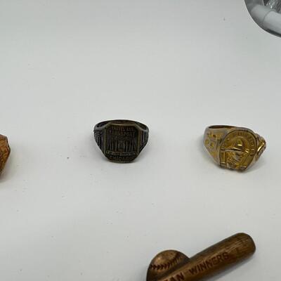 1920s and 1930s Lot of 8 Antique Rings and Pins