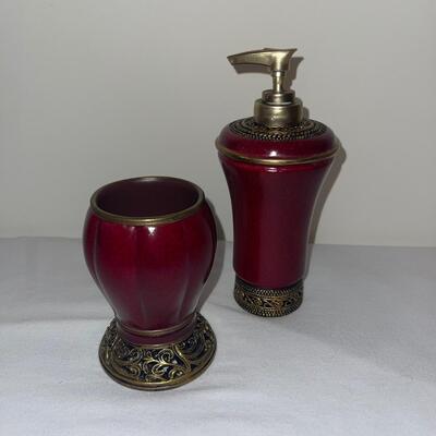 Red Bathroom Decor (LR-SW)