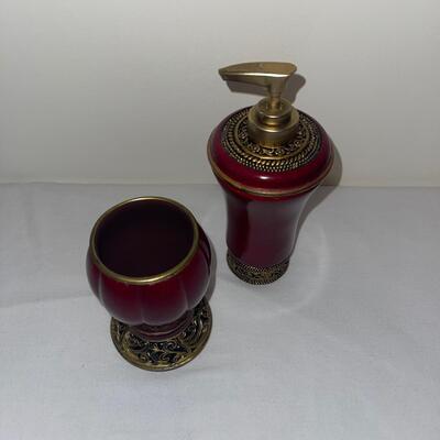 Red Bathroom Decor (LR-SW)