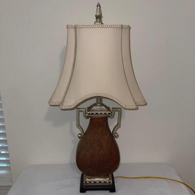 Textured Lamp with Unique Beige Lampshade (LR-SW)
