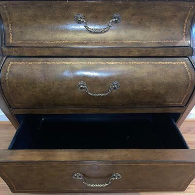 Signatures by Heritage Three Drawer Dresser (H-SW)