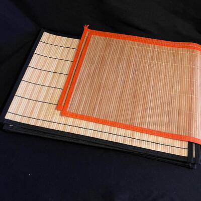 Placemats, Napkin Holders, Doilies, and Other Table Linens (H-SW)