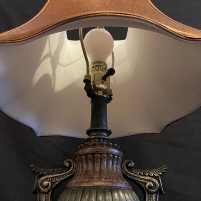 Table Lamp with Bronze Lampshade and Long Treasure Box (H-SW)
