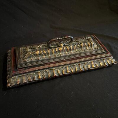 Table Lamp with Bronze Lampshade and Long Treasure Box (H-SW)