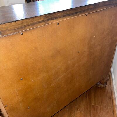 Large Decorative Three Drawer Dresser (H-SW)