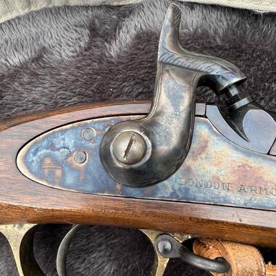 London Armory .58 Caliber Percussion Civil War Replica 1853 Enfield Musket Muzzle Loading Powder Rifle by Euro Arms of America