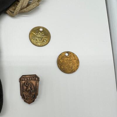 Lot of Vintage Red Ryder Glove Trading Cards Puzzle Badge and Pendants