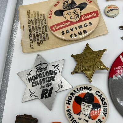 Large Lot of Vintage Hopalong Cassidy Collectibles Ephemera Cards Pocket Knife Buttons Badges Watches and Ring