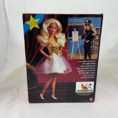 -127- Police Officer Barbie (1993) | Career Collection