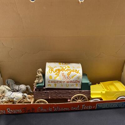Antique Roy Rogers Fix-It Chuck Wagon and Jeep by Ideal in Original Box