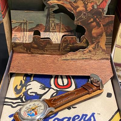 Large Lot of Roy Rogers Vintage Collectibles Ephemera Lunch Box Thermos Books Coins Badges Pins and Horseshoe