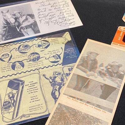 Large Lot of Roy Rogers Vintage Collectibles Ephemera Lunch Box Thermos Books Coins Badges Pins and Horseshoe