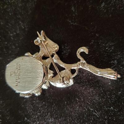 Danette Swiss Made Vintage Brooch Watch