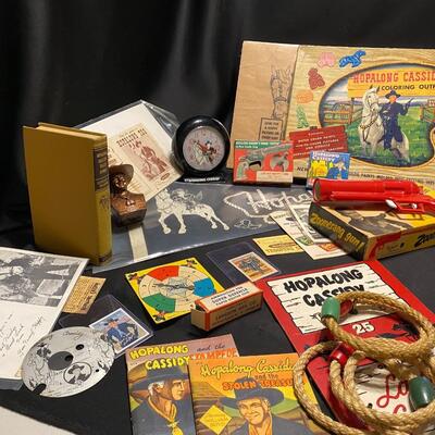 Large Lot of Vintage Hopalong Cassidy Books Toys Gun Clock Collectibles and Ephemera