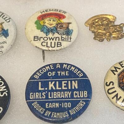 Large Lot of Antique 1900s Buttons Pins Badges and Ribbons of Television Cartoons Characters