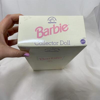 -139- Barbie Collector Doll (1991) | Applause