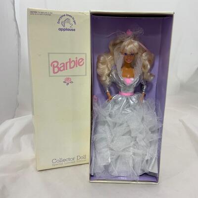 -139- Barbie Collector Doll (1991) | Applause